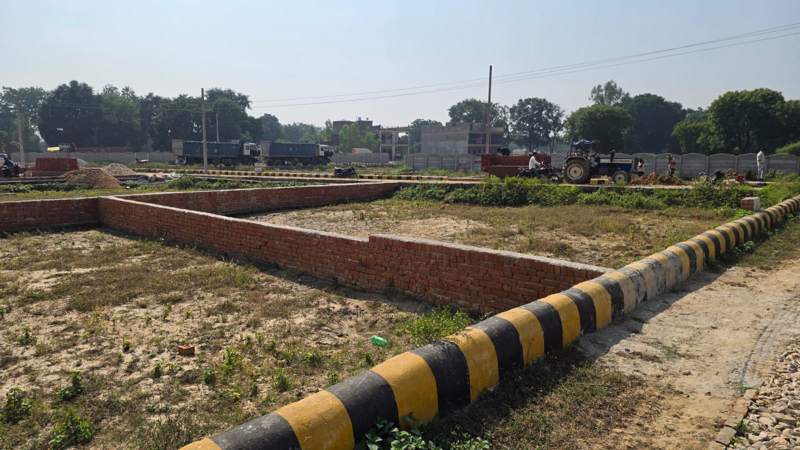 Plot for sale in Lucknow–Kanpur Road Starting @ ₹16.5 Lac*