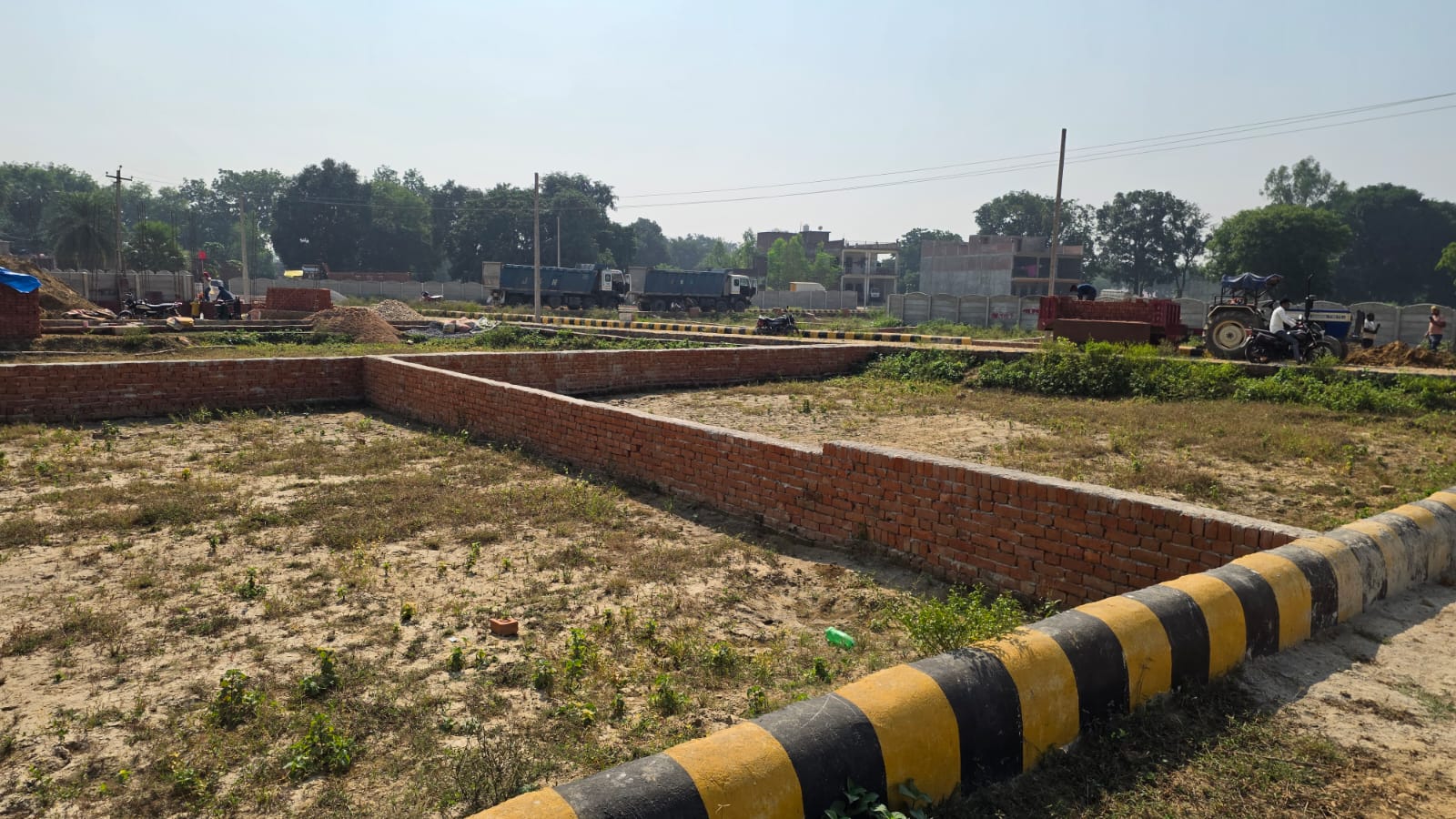 Plot for sale in Lucknow–Kanpur Road Starting @ ₹16.5 Lac*